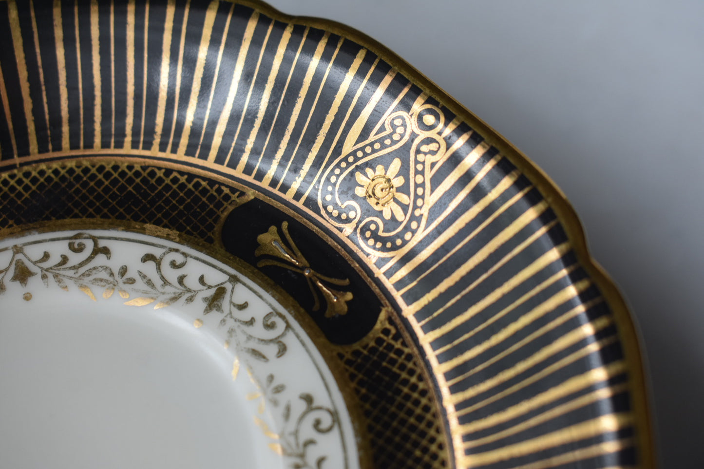 オールドノリタケ　珍しい黒のC&S （ペア）